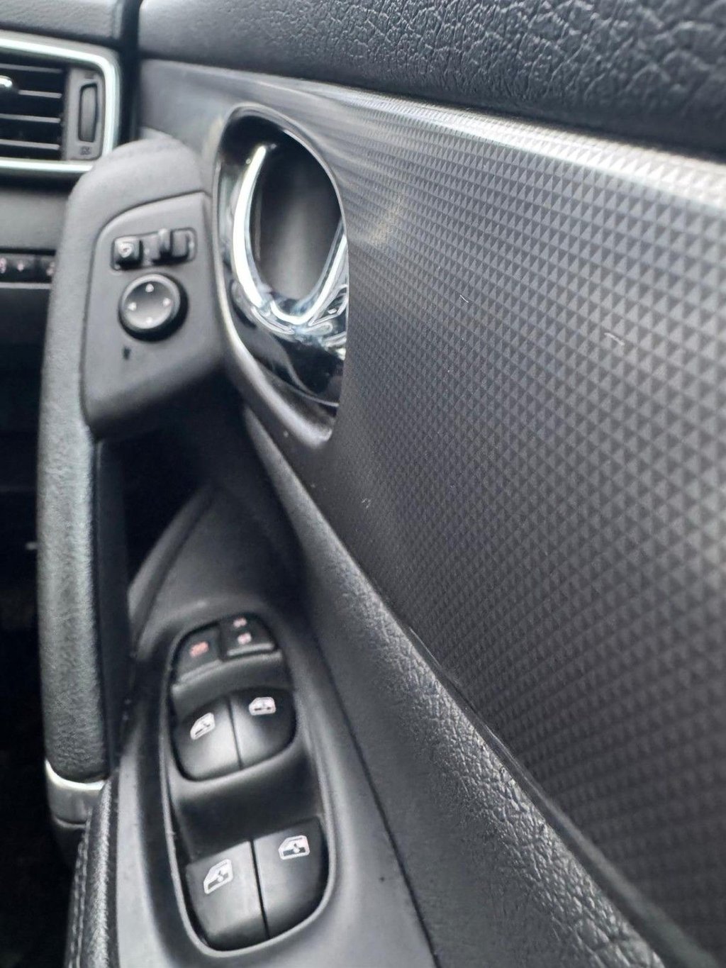 Used Nissan Qashqai 2018 for sale - 77485031: Photo 28