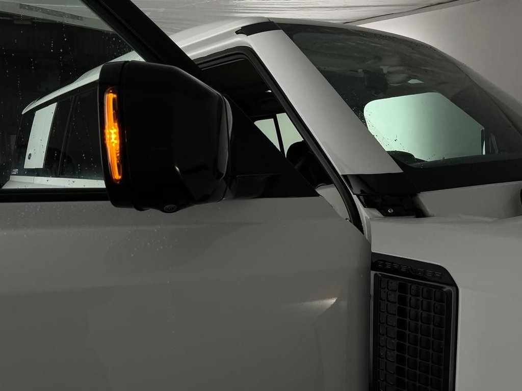 Used Land Rover Defender 2020 for sale - 77368956: Photo 11