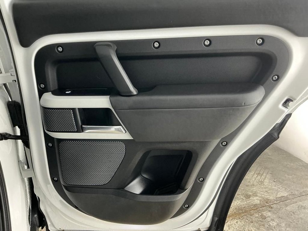 Used Land Rover Defender 2020 for sale - 77368956: Photo 17