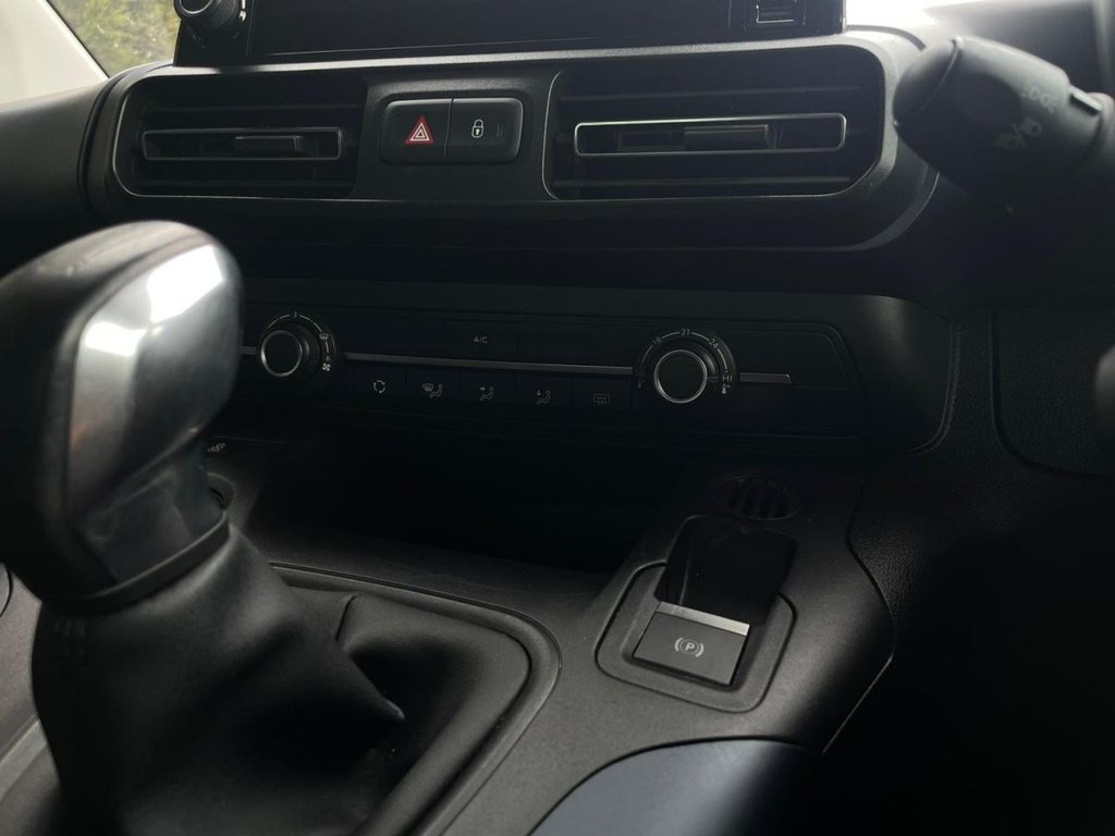 Used Peugeot Rifter 2020 for sale - 77369244: Photo 25