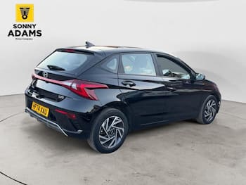 Used Hyundai i20 2024 for sale - 79530086: Photo