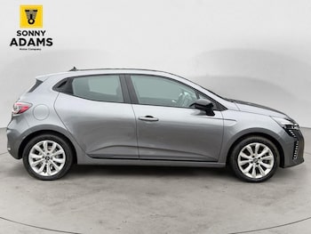 Used Renault Clio 2024 for sale - 78543773: Photo
