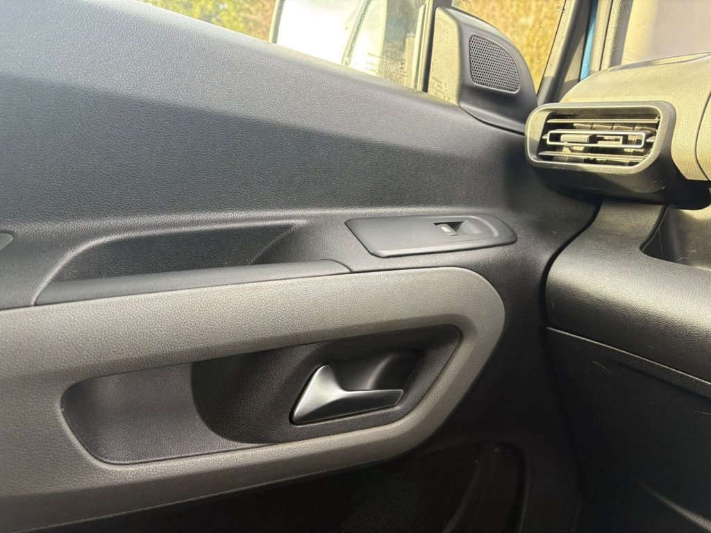 Used Peugeot Rifter 2020 for sale - 77369204: Photo 28