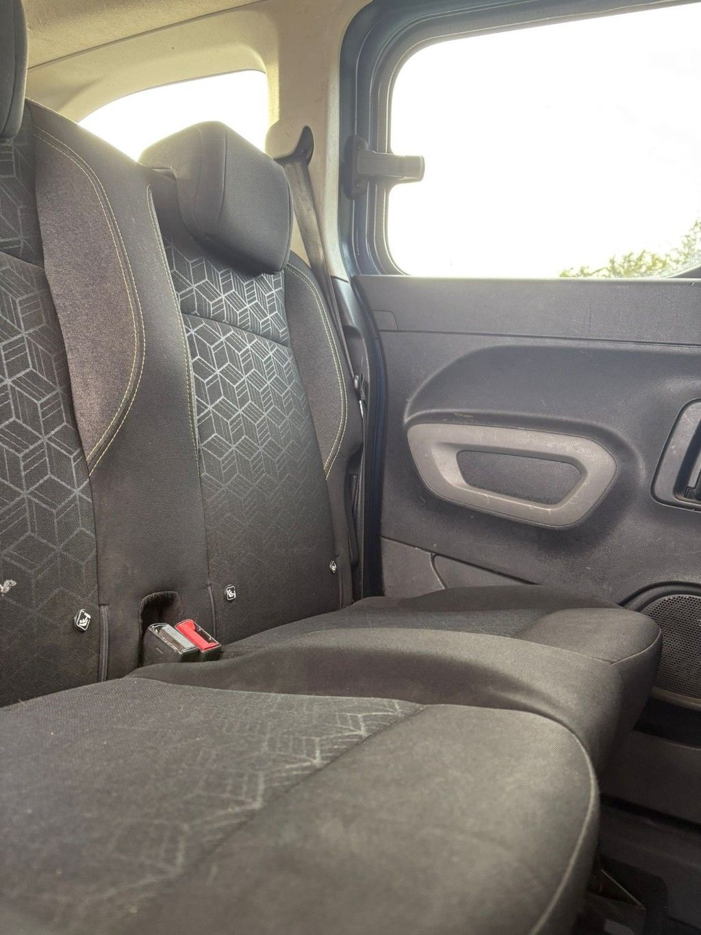 Used Peugeot Rifter 2020 for sale - 77369204: Photo 33