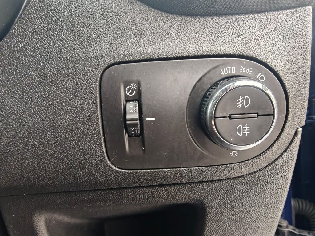 Used Vauxhall Crossland 2022 for sale - 77369229: Photo 29