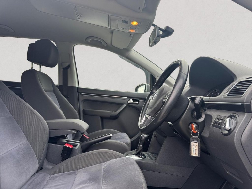 Used Volkswagen Touran 2013 for sale - 77369857: Photo 11