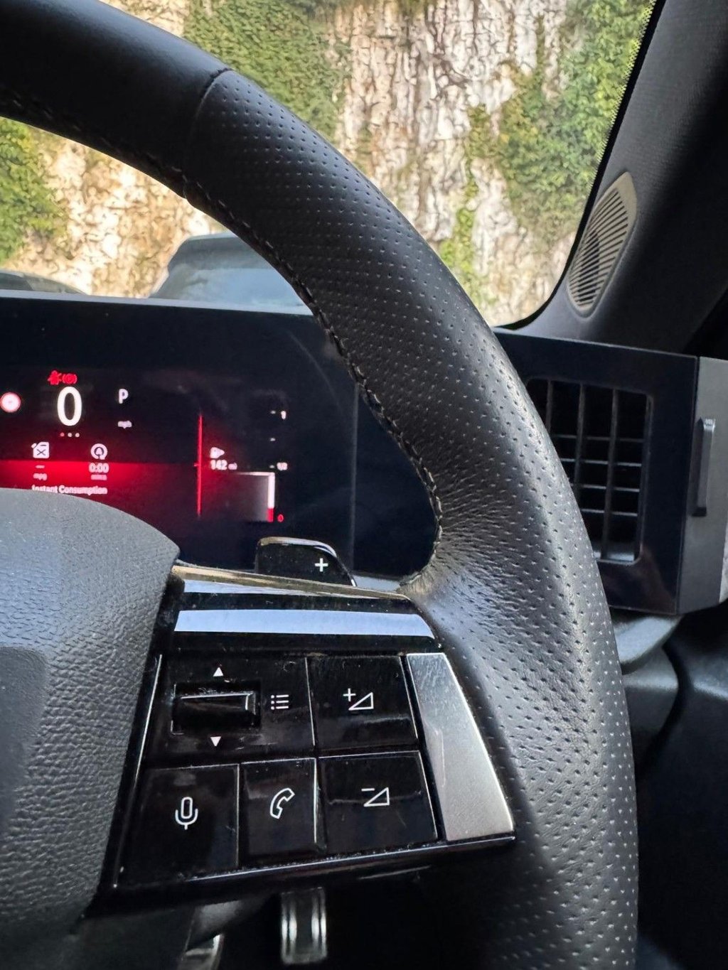 Used Vauxhall Astra 2024 for sale - 77976568: Photo 16