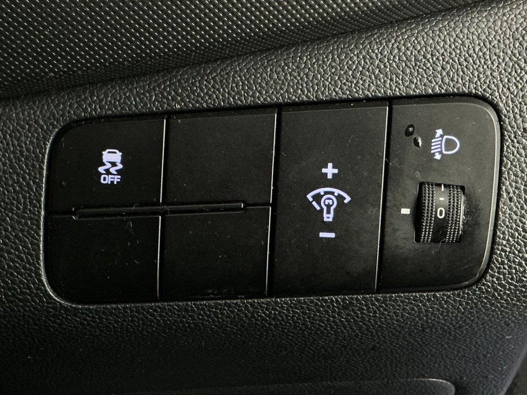 Used Hyundai i10 2018 for sale - 77401347: Photo 31