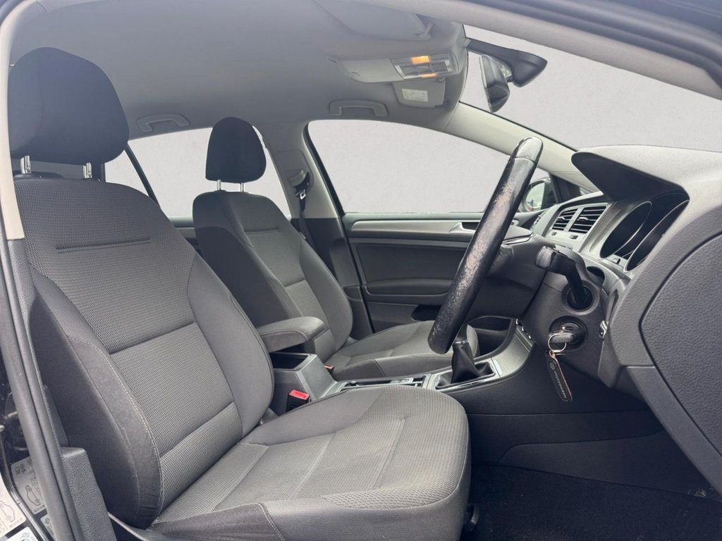 Used Volkswagen Golf 2015 for sale - 77706135: Photo 11