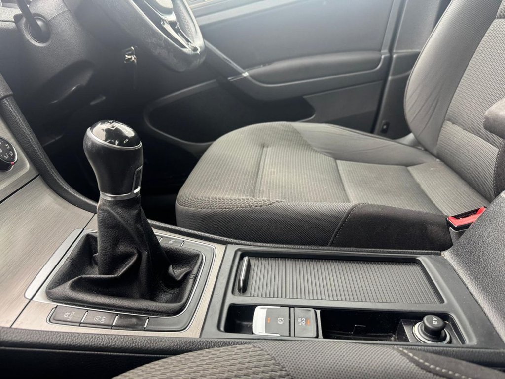 Used Volkswagen Golf 2015 for sale - 77706135: Photo 20