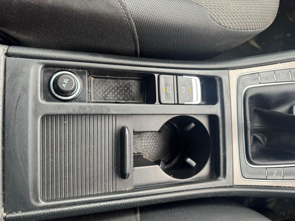 Used Volkswagen Golf 2015 for sale - 77706135: Photo 21