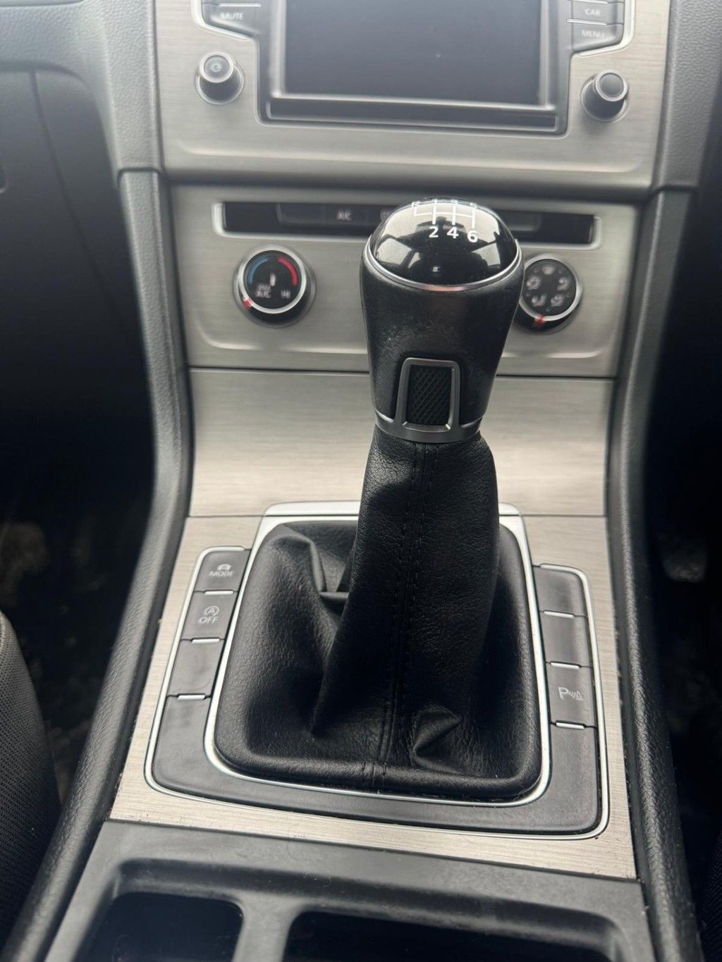 Used Volkswagen Golf 2015 for sale - 77706135: Photo 23