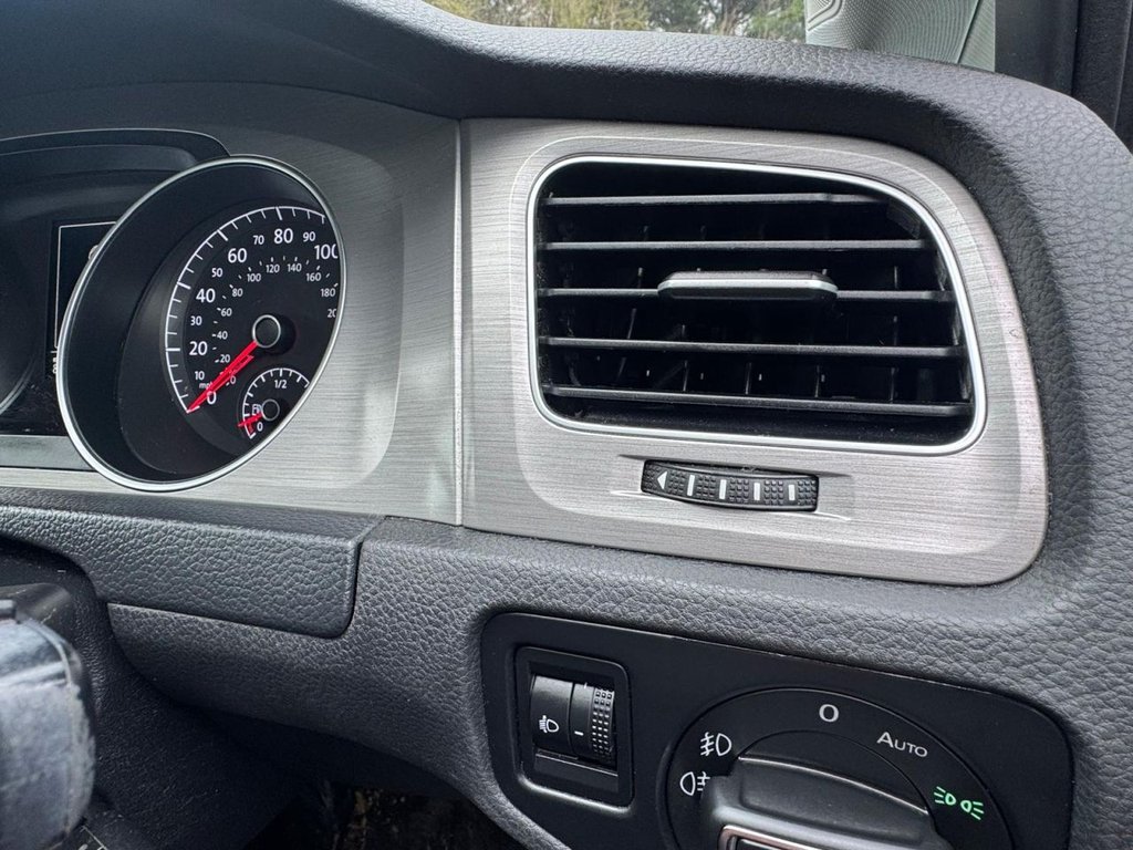 Used Volkswagen Golf 2015 for sale - 77706135: Photo 25