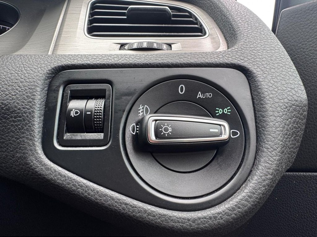 Used Volkswagen Golf 2015 for sale - 77706135: Photo 26