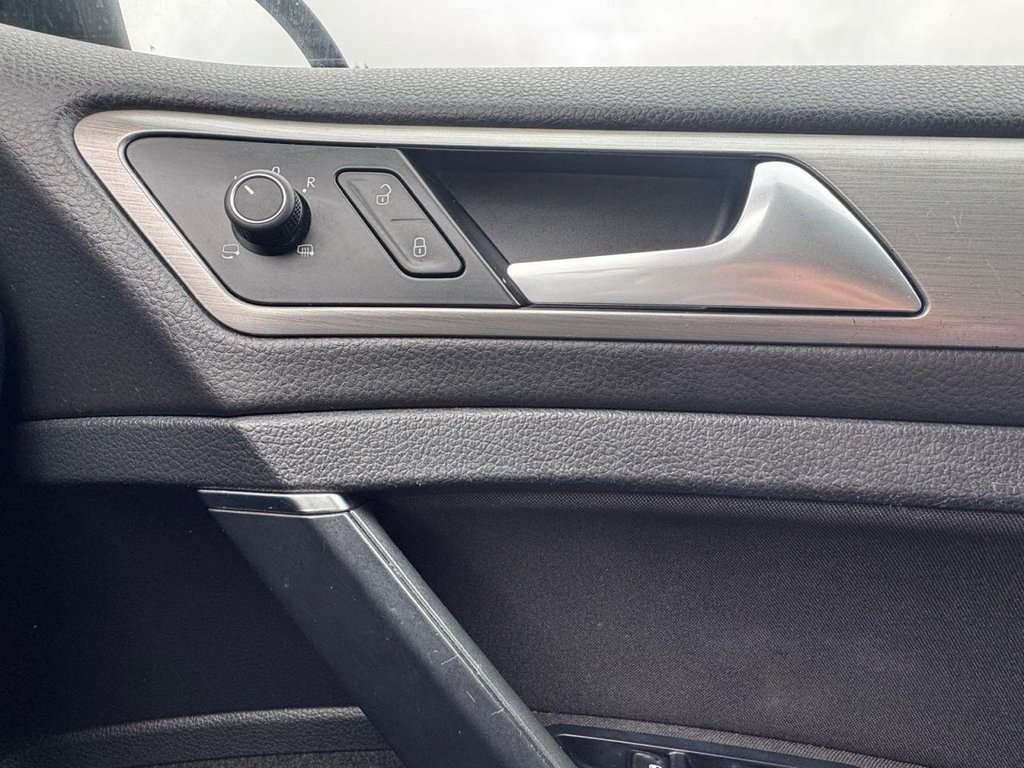 Used Volkswagen Golf 2015 for sale - 77706135: Photo 27