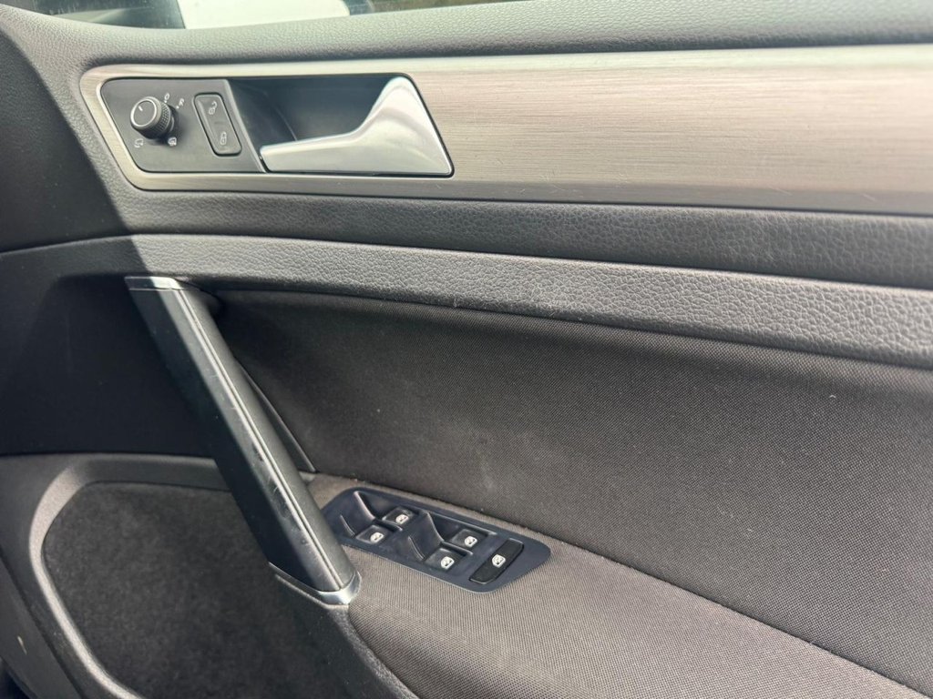 Used Volkswagen Golf 2015 for sale - 77706135: Photo 29