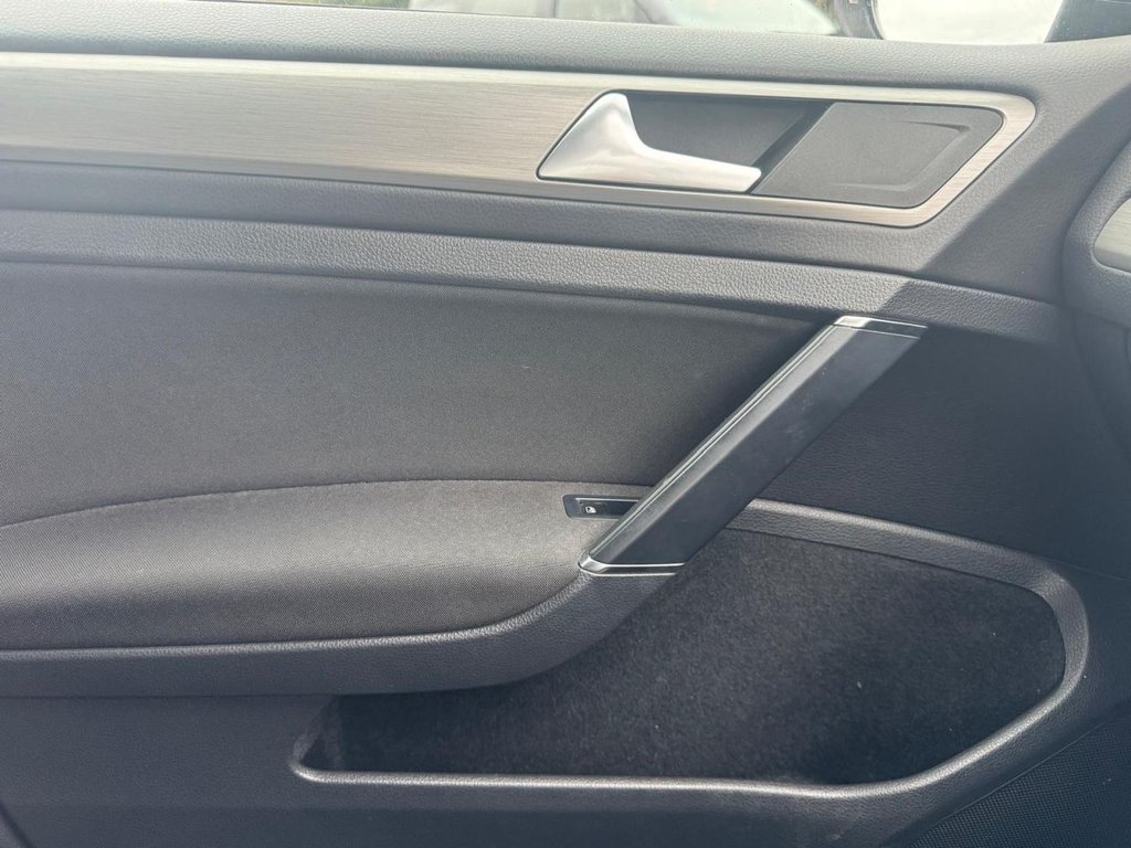 Used Volkswagen Golf 2015 for sale - 77706135: Photo 35