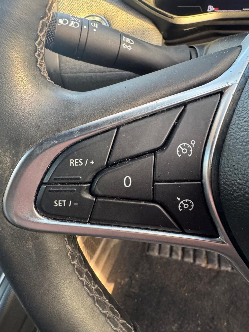 Used Renault Clio 2024 for sale - 77369082: Photo 16