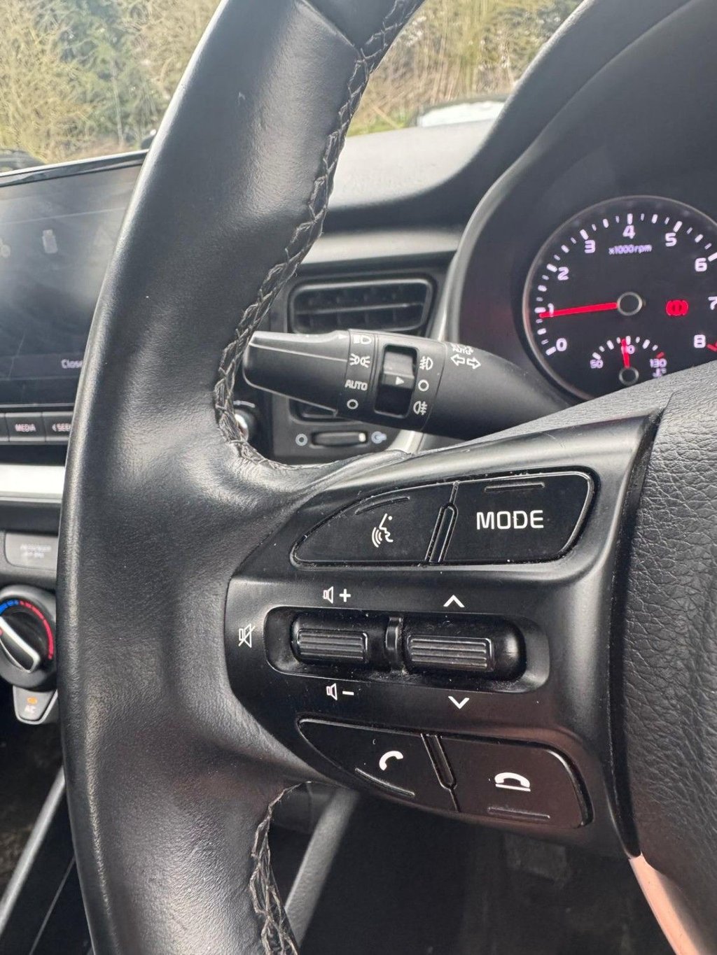 Used Kia Stonic 2022 for sale - 77706129: Photo 17