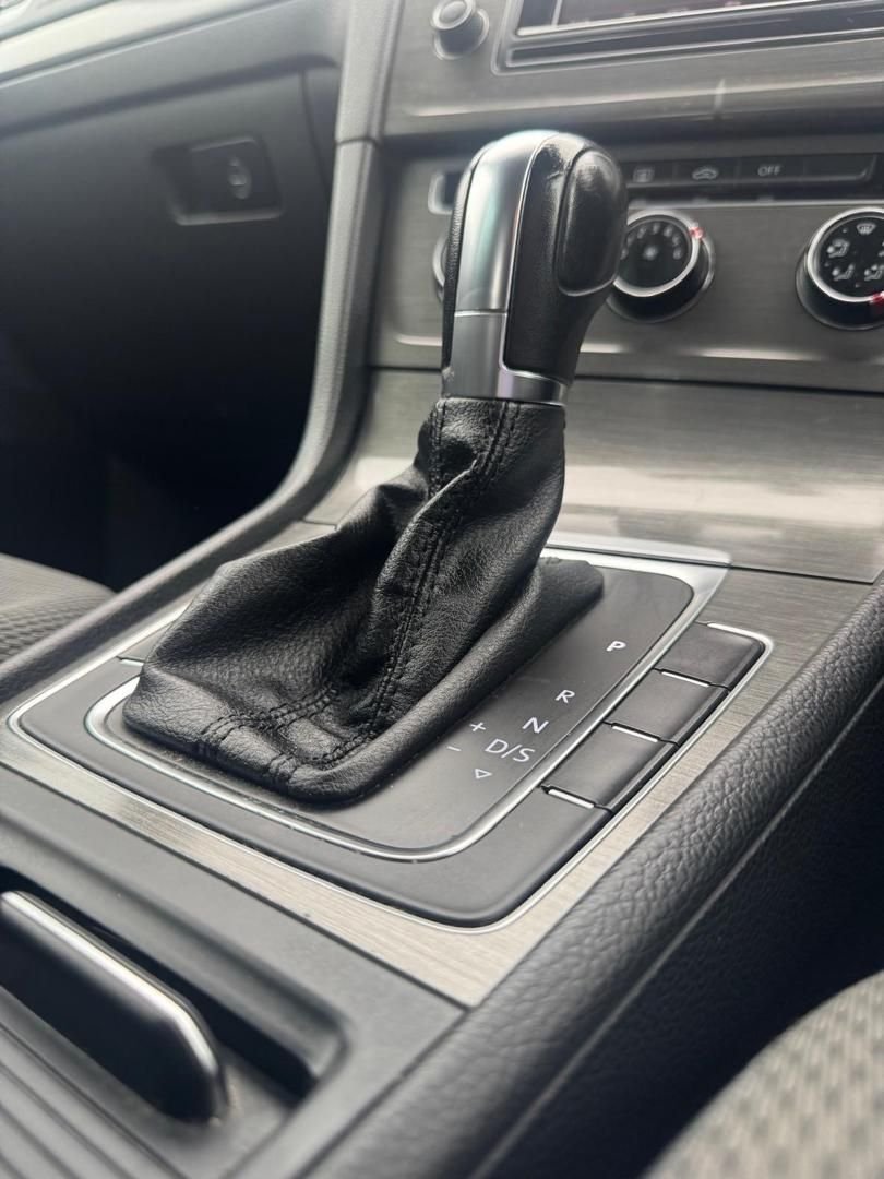 Used Volkswagen Golf 2014 for sale - 77841281: Photo 20