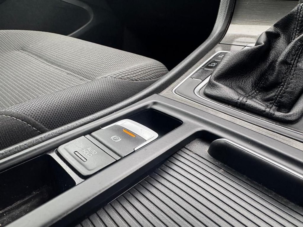 Used Volkswagen Golf 2014 for sale - 77841281: Photo 21