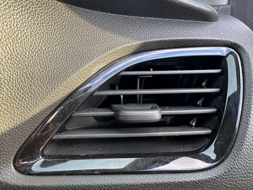 Used Vauxhall Viva 2017 for sale - 77368951: Photo 26