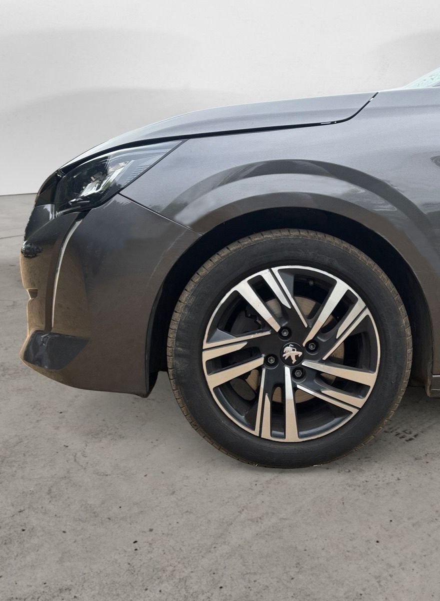 Used Peugeot 208 2023 for sale - 77369300: Photo 9