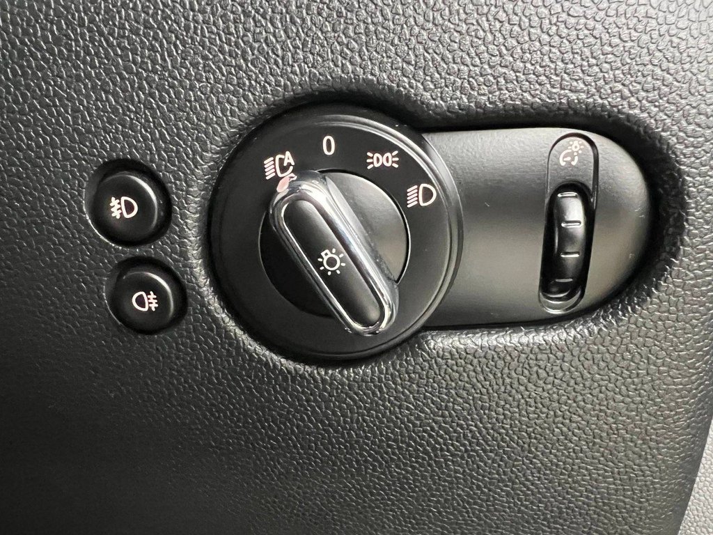 Used MINI Hatch 2017 for sale - 77673468: Photo 28