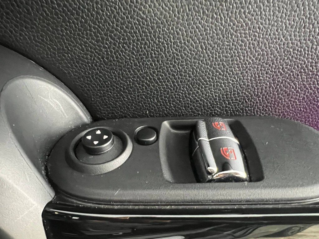 Used MINI Hatch 2017 for sale - 77673468: Photo 31