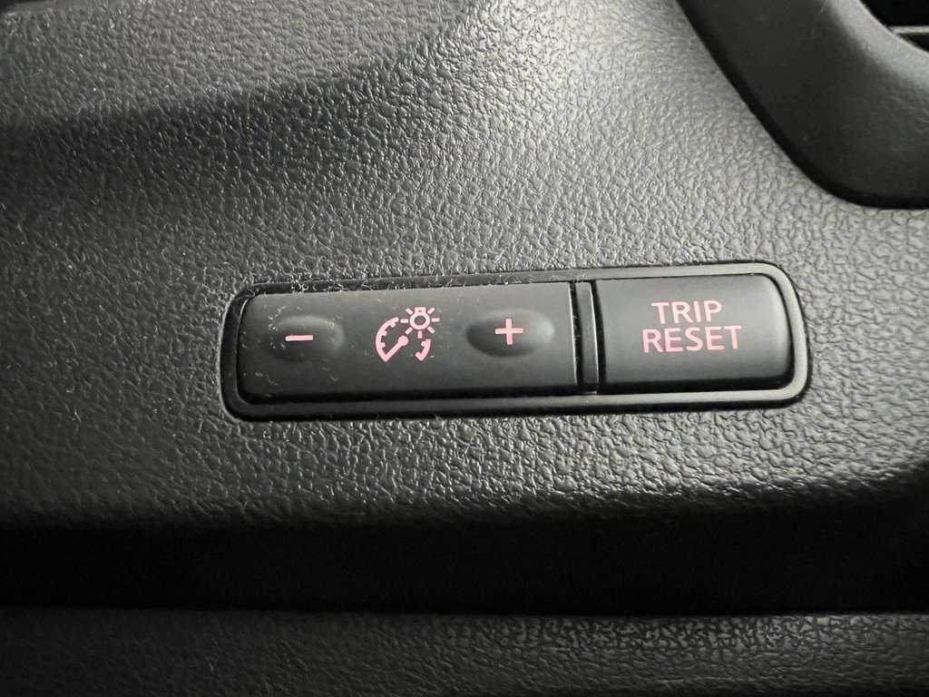 Used Nissan Leaf 2018 for sale - 78110487: Photo 37