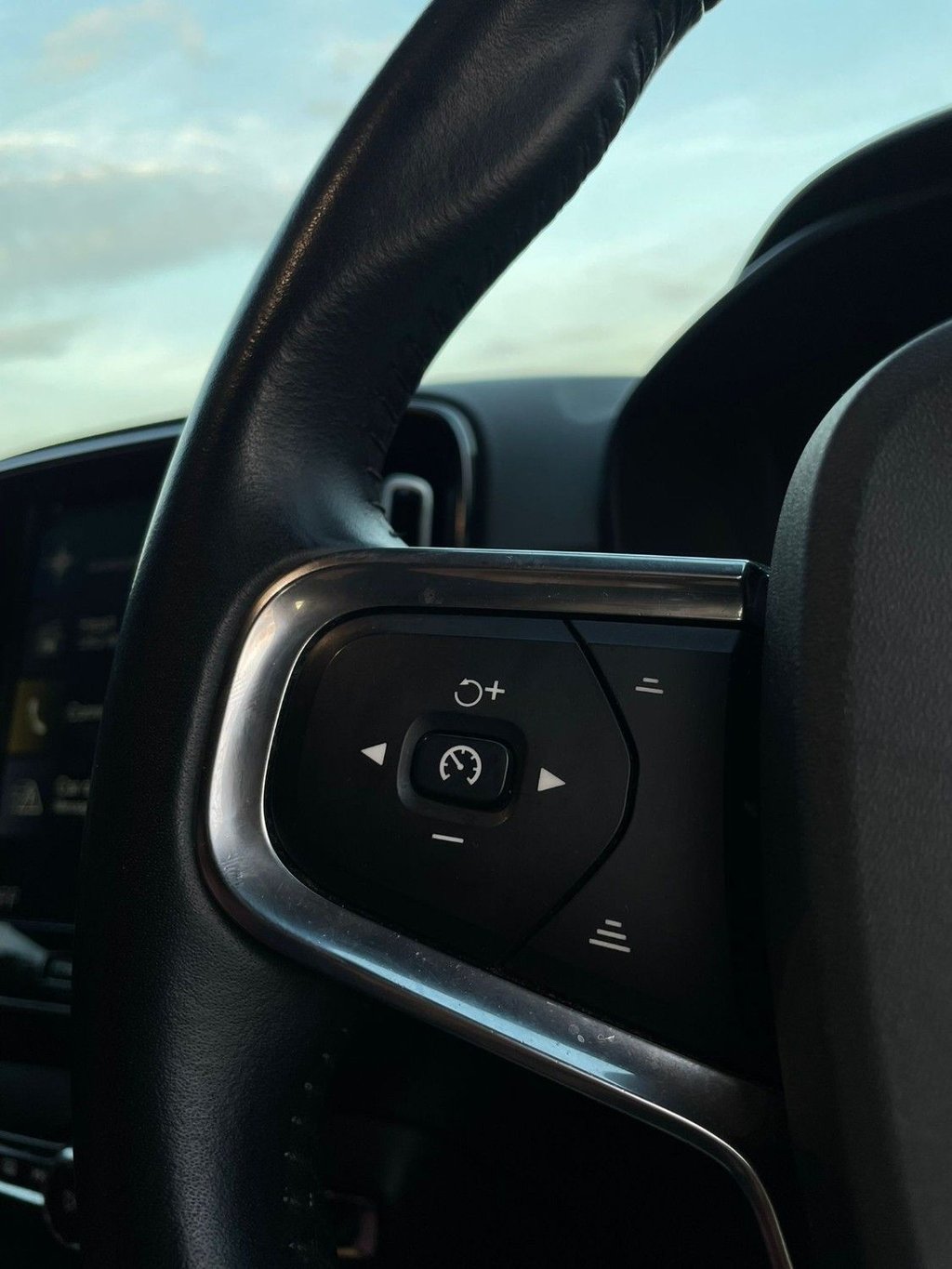 Used Volvo XC40 2020 for sale - 77884961: Photo 19