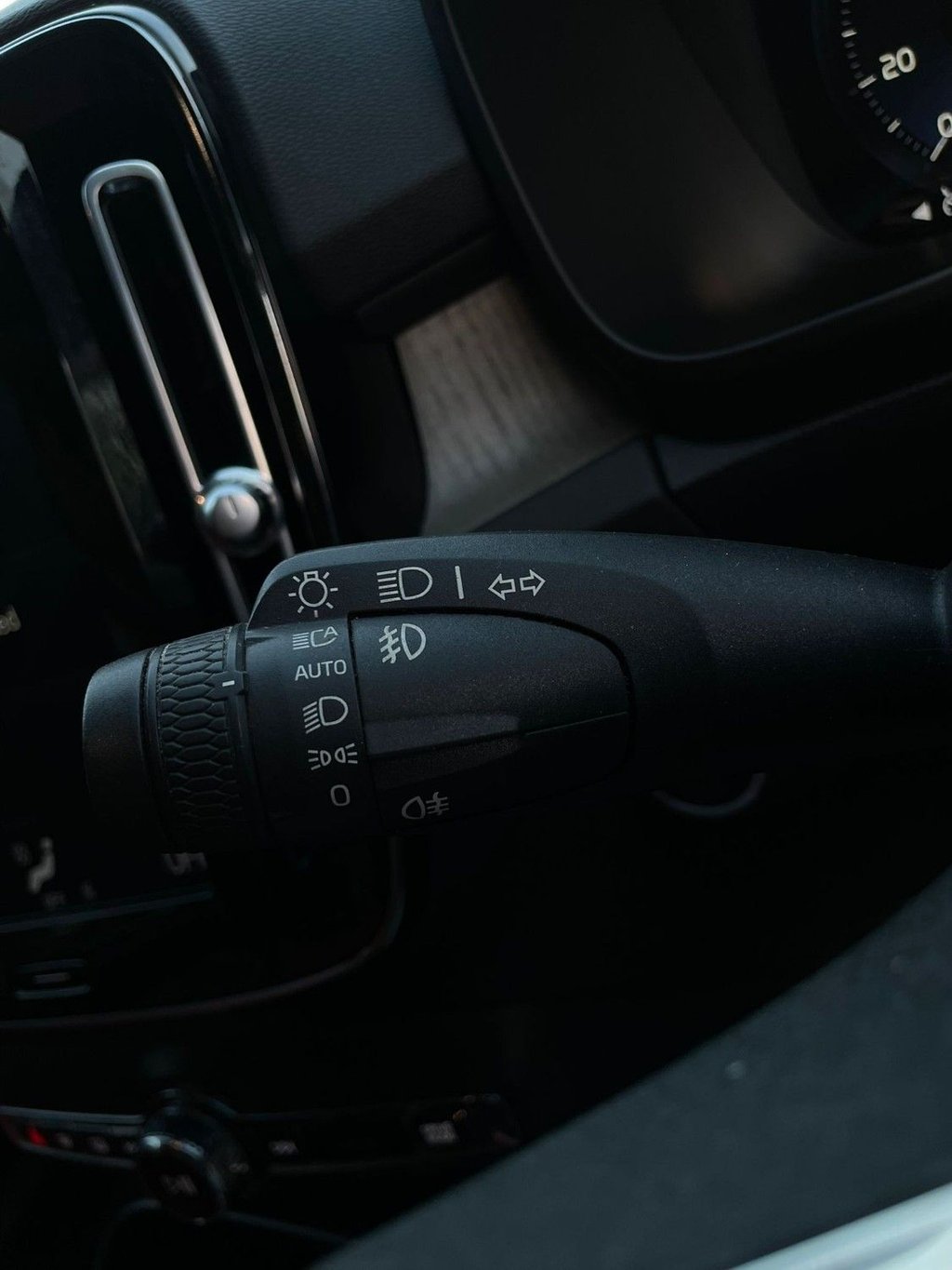 Used Volvo XC40 2020 for sale - 77884961: Photo 21