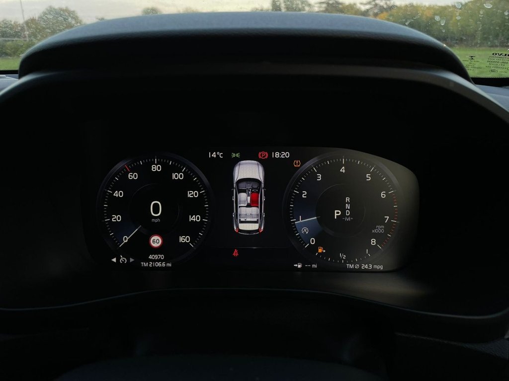 Used Volvo XC40 2020 for sale - 77884961: Photo 24