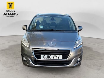 Used Peugeot 5008 2016 for sale - 77786024: Photo