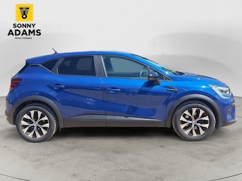 Used Renault Captur 2023 for sale - 79129493: Photo
