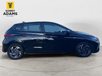 Used Hyundai i20 2022 for sale - 77369080: Photo