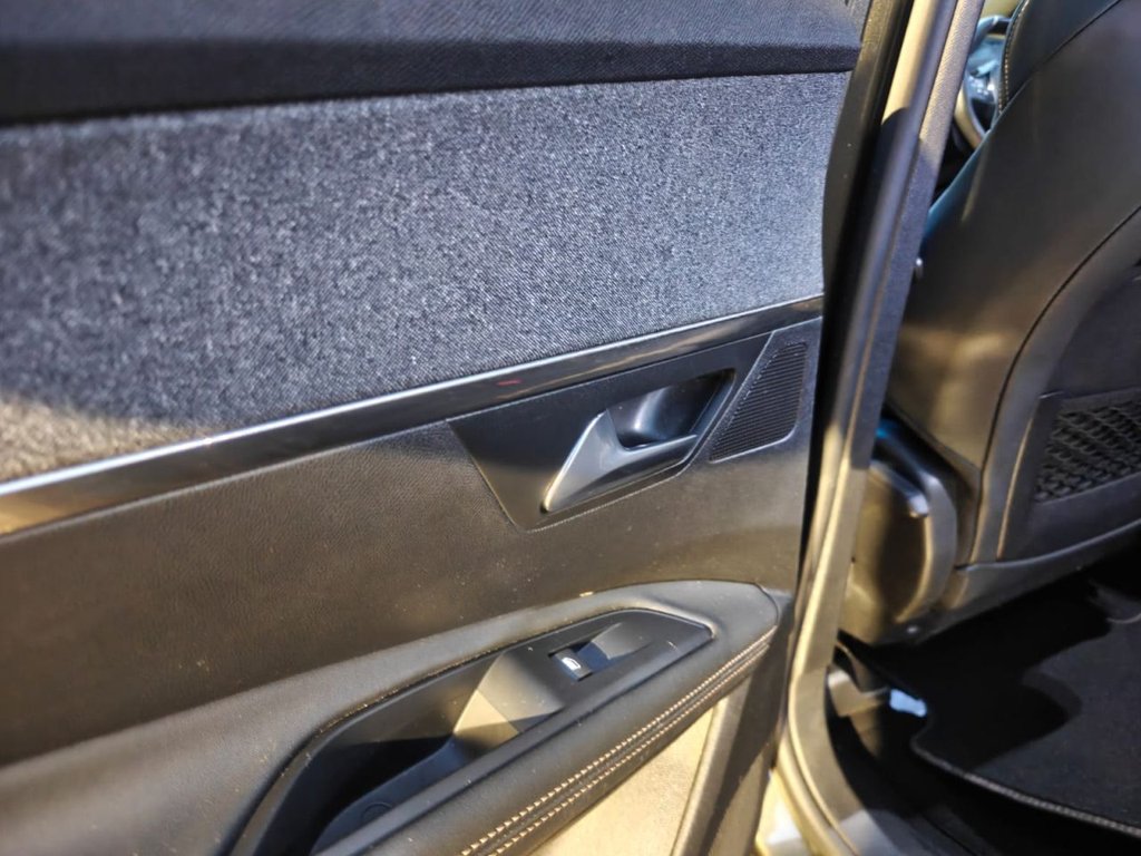 Used Peugeot 5008 2020 for sale - 77368890: Photo 43