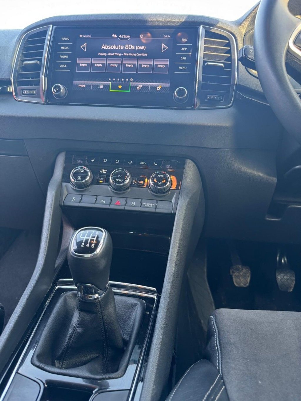 Used Skoda Karoq 2024 for sale - 77685250: Photo 19