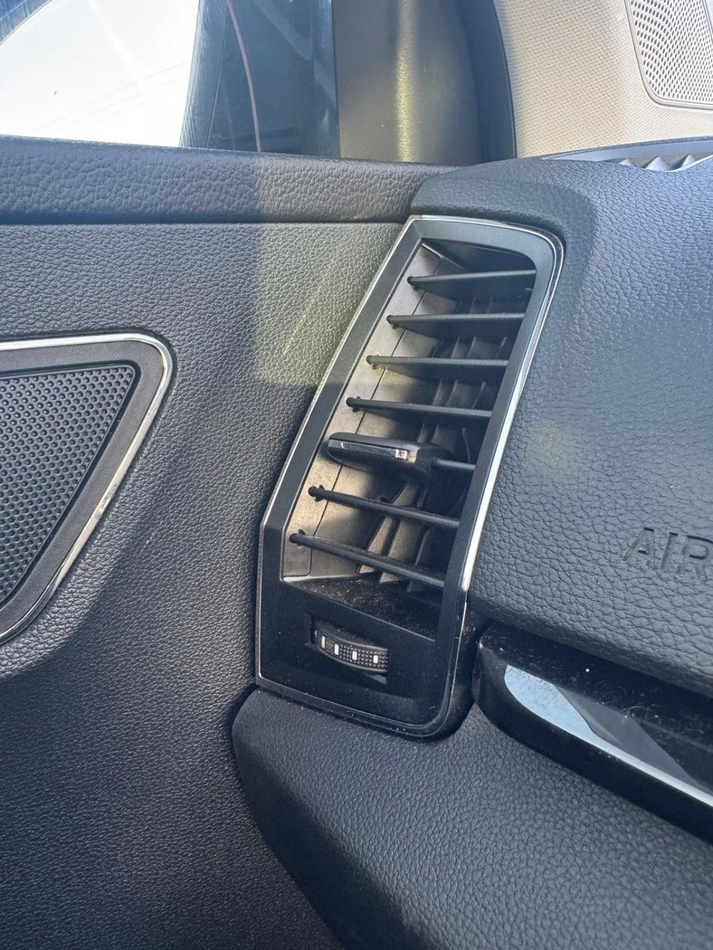 Used Skoda Karoq 2024 for sale - 77685250: Photo 25