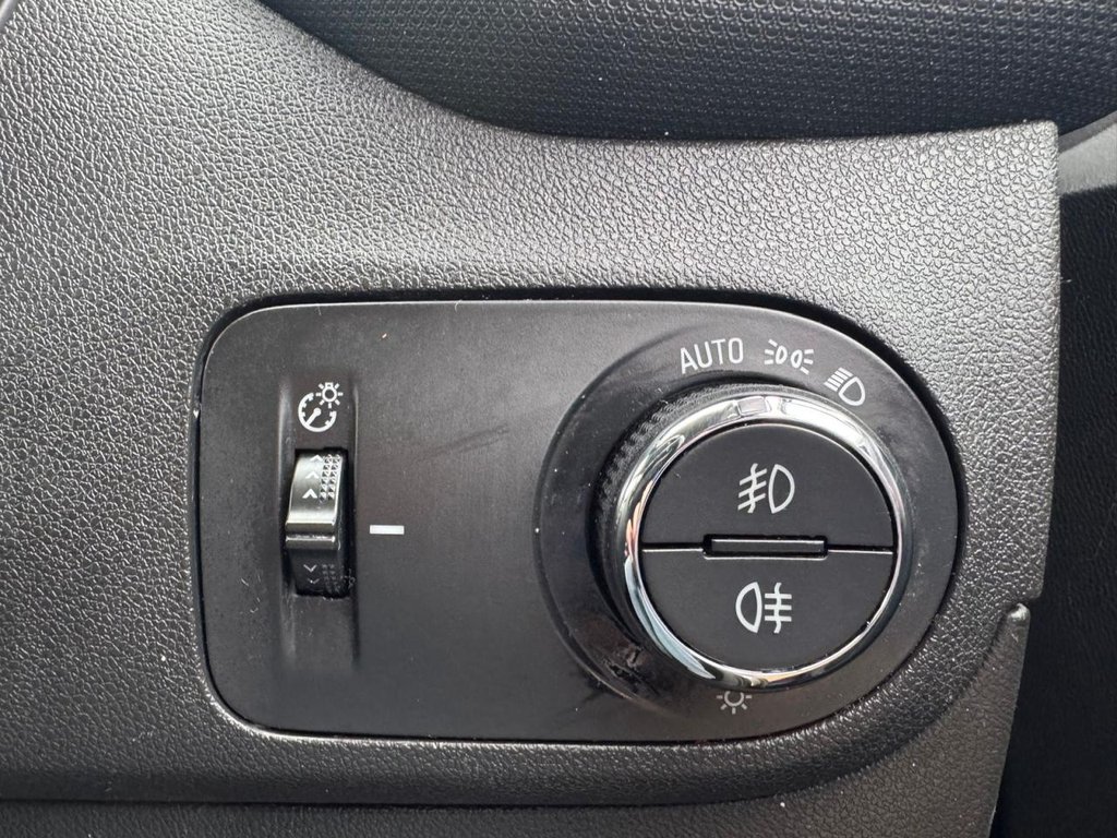 Used Vauxhall Crossland 2022 for sale - 78056661: Photo 27