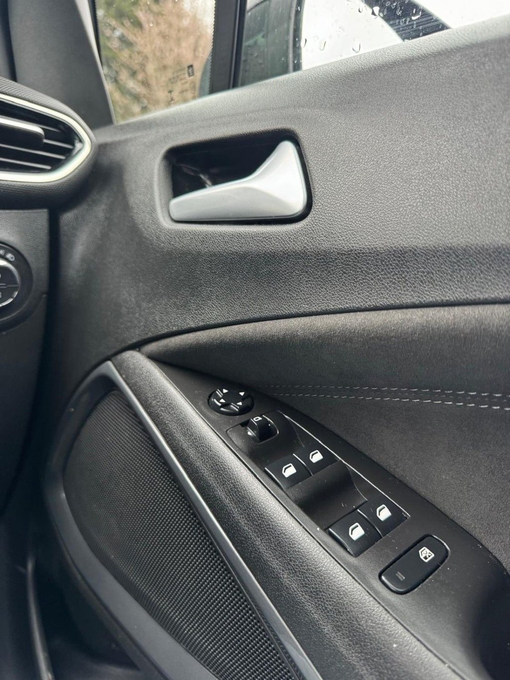 Used Vauxhall Crossland 2022 for sale - 78056661: Photo 28