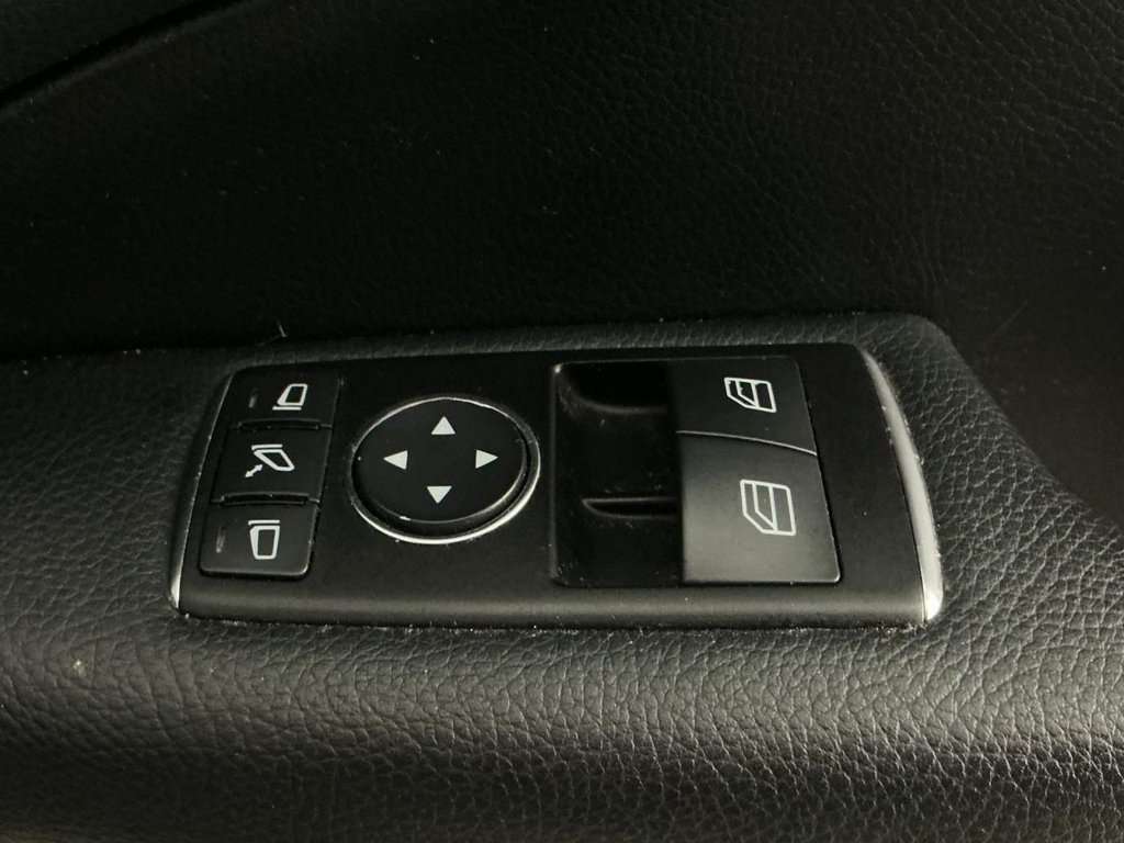 Used Mercedes-Benz C Class 2012 for sale - 77673571: Photo 30