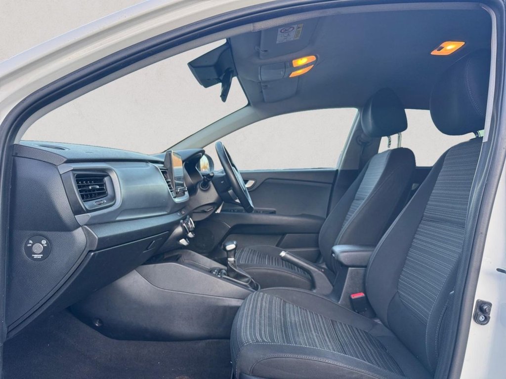 Used Kia Stonic 2022 for sale - 77666944: Photo 11