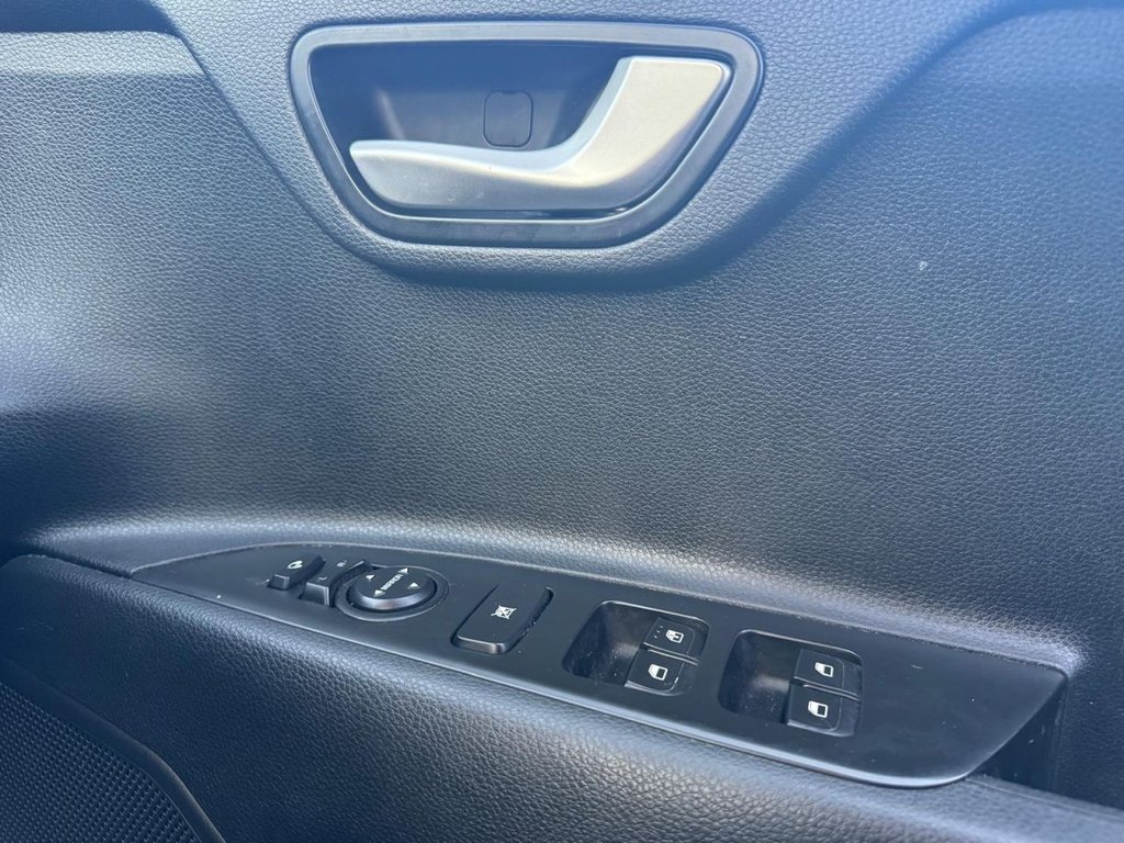 Used Kia Stonic 2022 for sale - 77666944: Photo 26