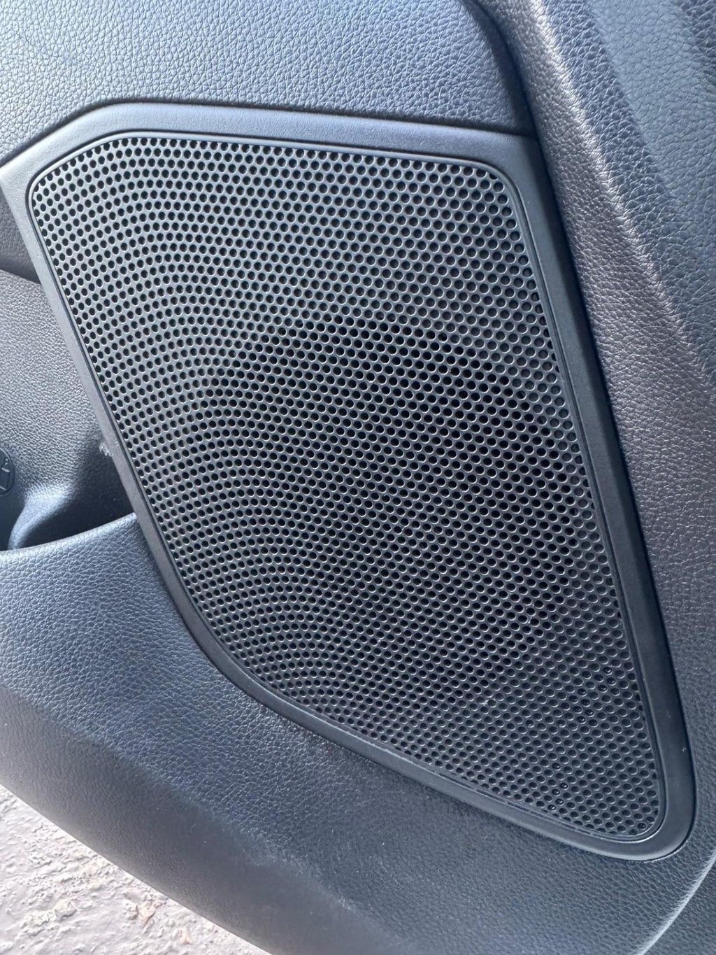 Used Kia Stonic 2022 for sale - 77666944: Photo 31