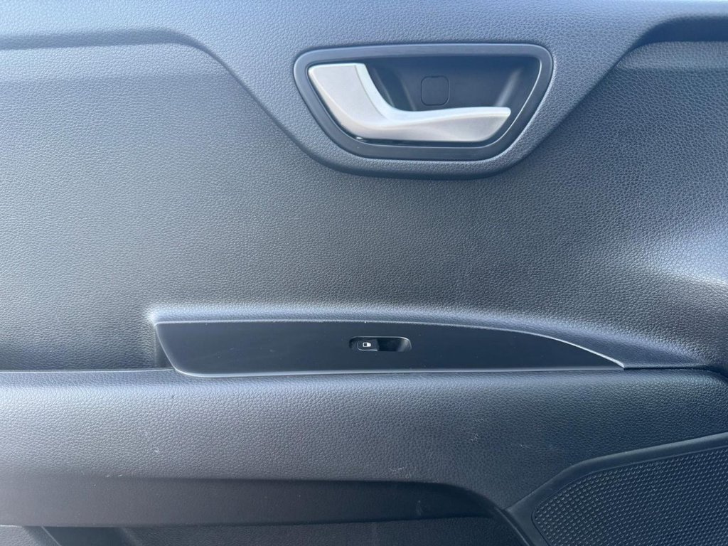 Used Kia Stonic 2022 for sale - 77666944: Photo 32