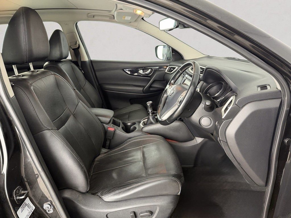 Used Nissan Qashqai 2015 for sale - 77755218: Photo 14