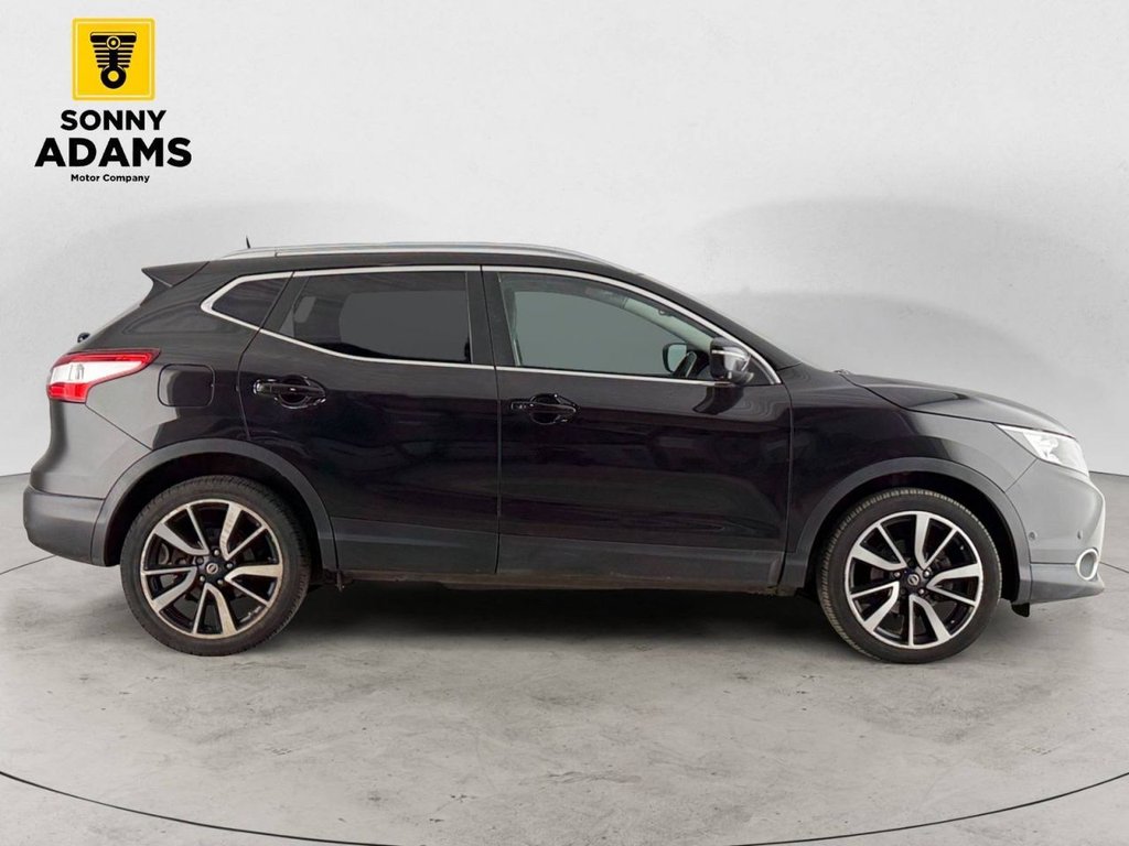 Used Nissan Qashqai 2015 for sale - 77755218: Photo 4