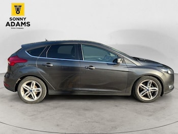 Used Ford Focus 2017 for sale - 78706376: Photo