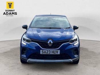 Used Renault Captur 2023 for sale - 77546807: Photo